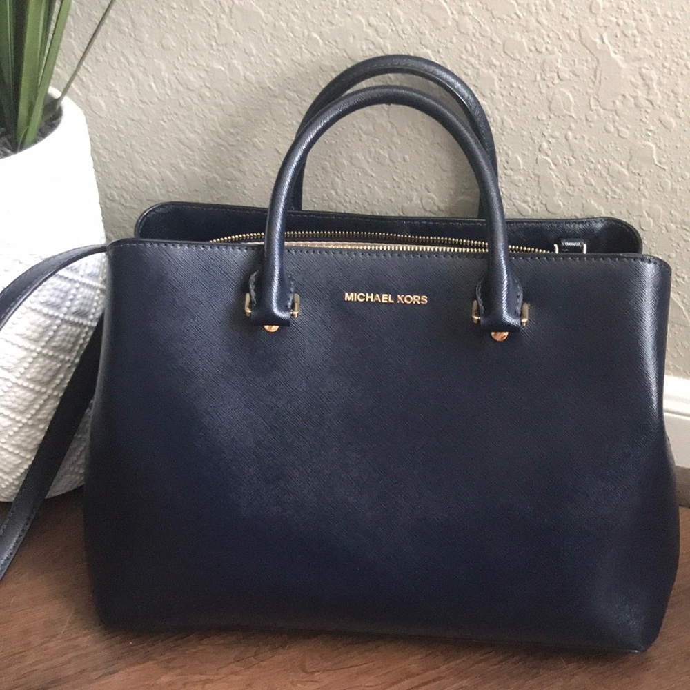 Gorgeous Navy Michael Kors Purse -Navy